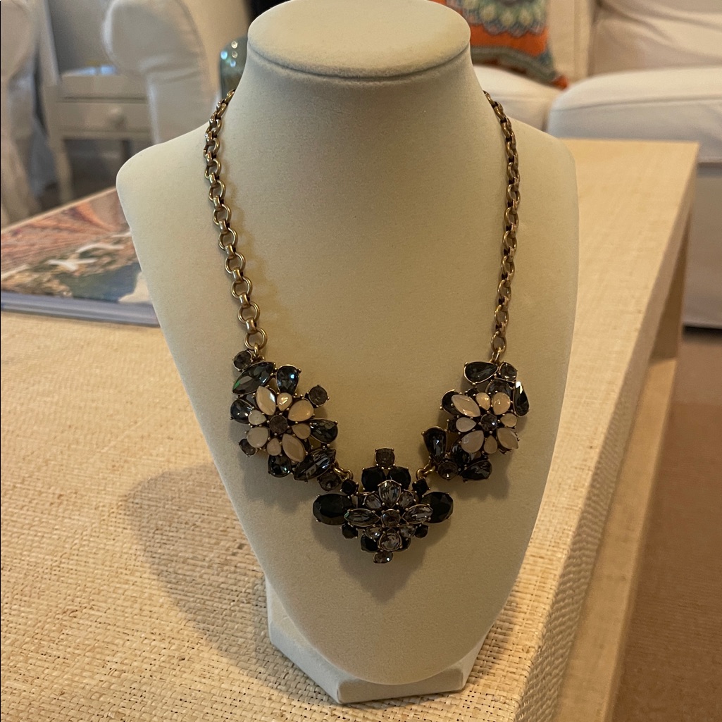 Jcrew Womens Black And Grey Floral Statement Necklace 45$